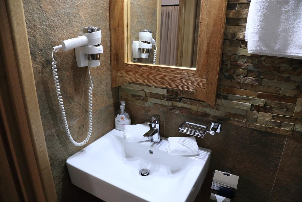 La Monitori Hotell Sinaia Eksteriør bilde